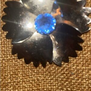 Sterling Silver rose gold Flower Brooch with Blue Gemstone 💎